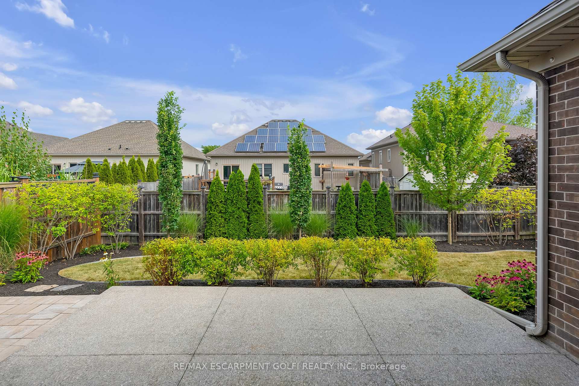 Photo 26 of 140 Creekside Drive, Welland, Coyle Creek — HOMEH
