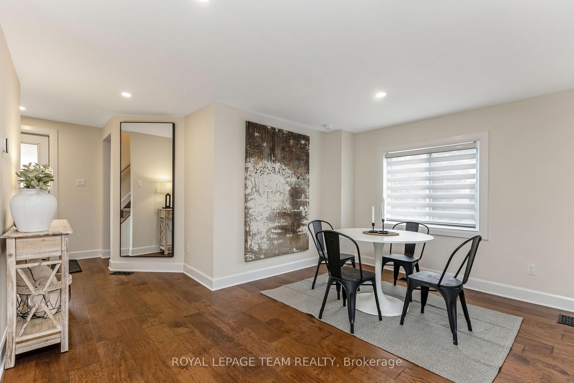 Photo 5 of 35 Edward Street S, Arnprior — HOMEH