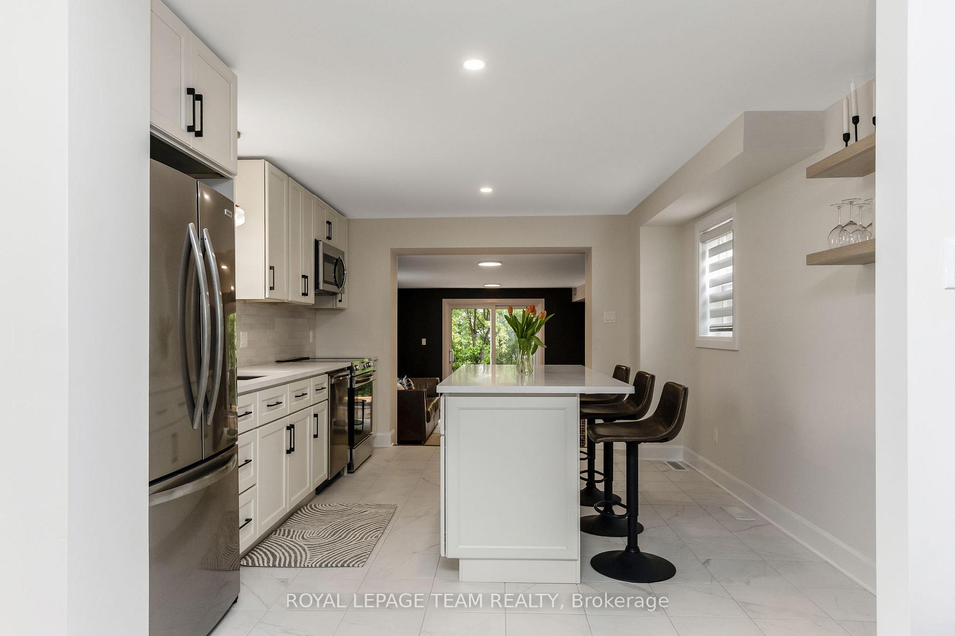 Photo 11 of 35 Edward Street S, Arnprior — HOMEH