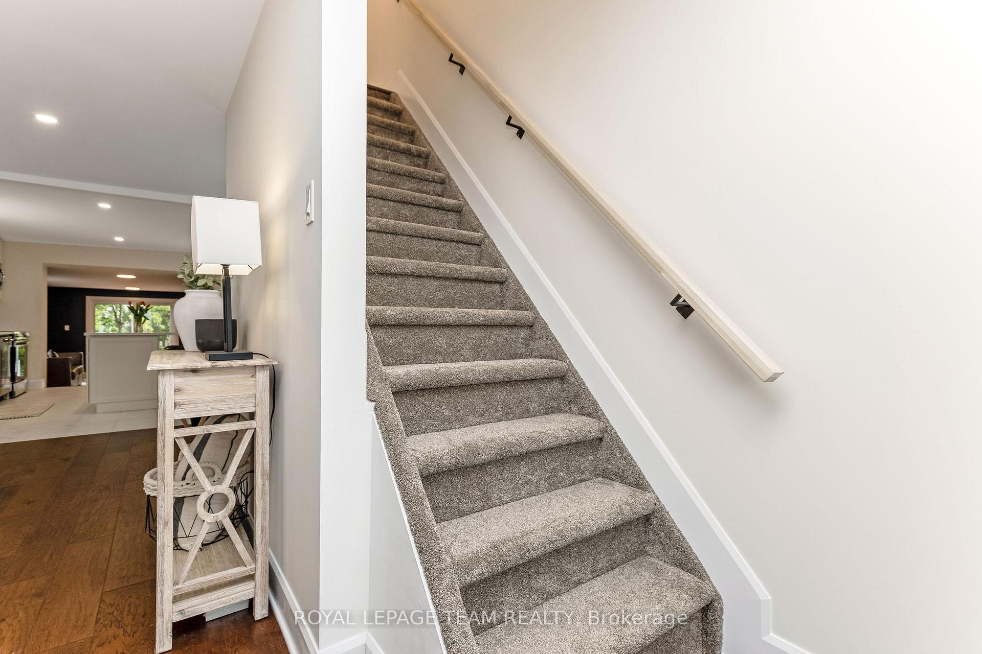 Photo 24 of 35 Edward Street S, Arnprior — HOMEH