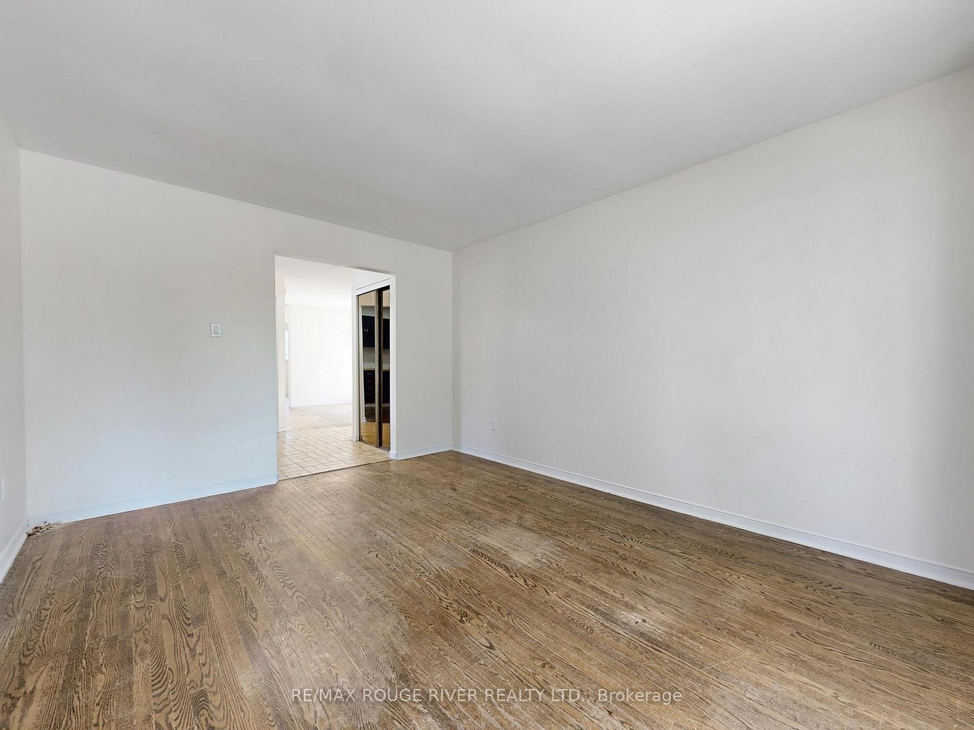 Photo 3 of 31 Delaney Drive, Ajax, Central West — HOMEH