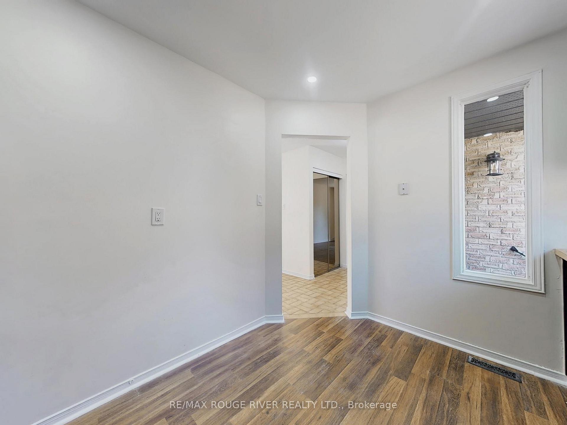 Photo 15 of 31 Delaney Drive, Ajax, Central West — HOMEH