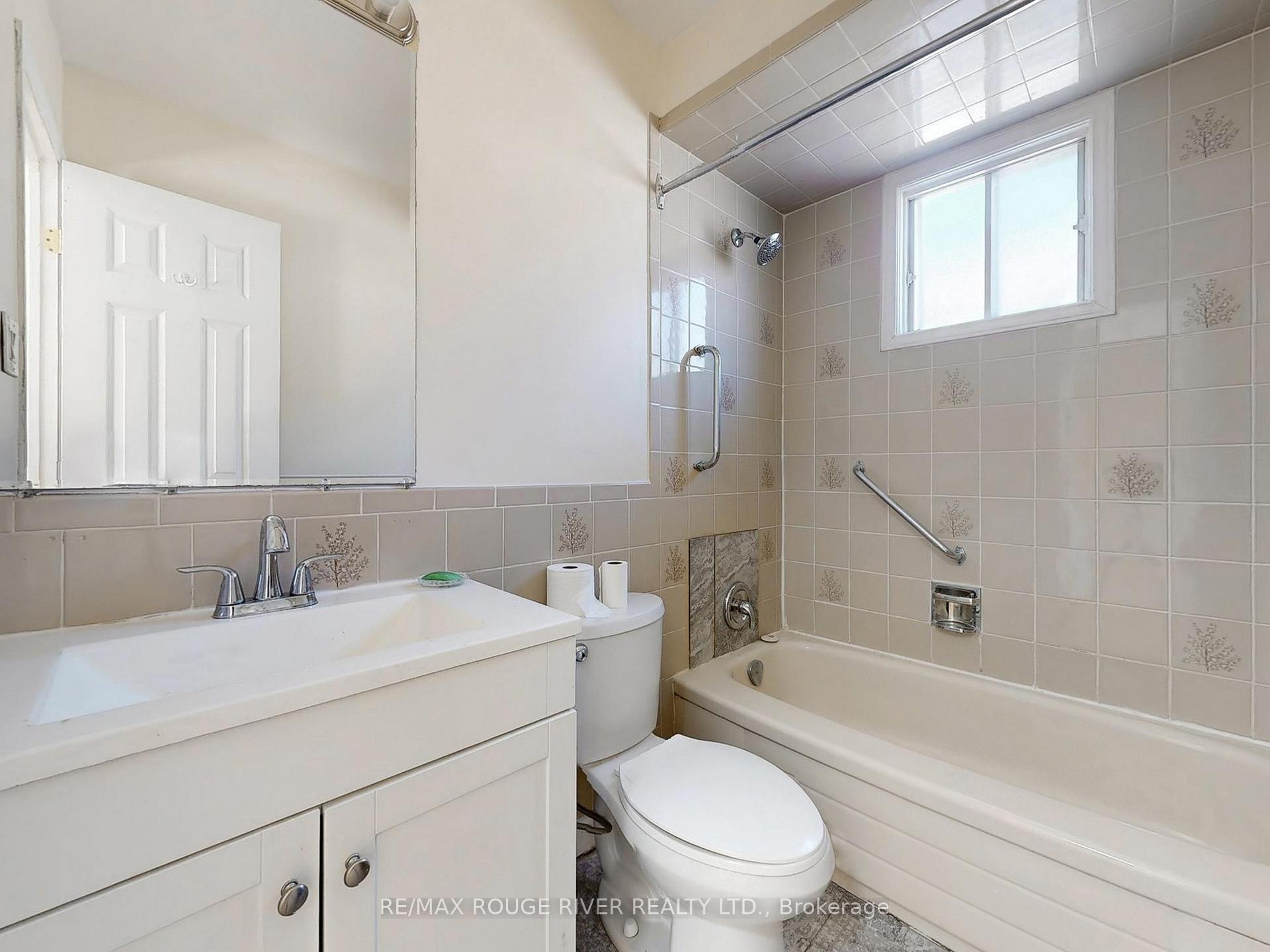 Photo 30 of 31 Delaney Drive, Ajax, Central West — HOMEH