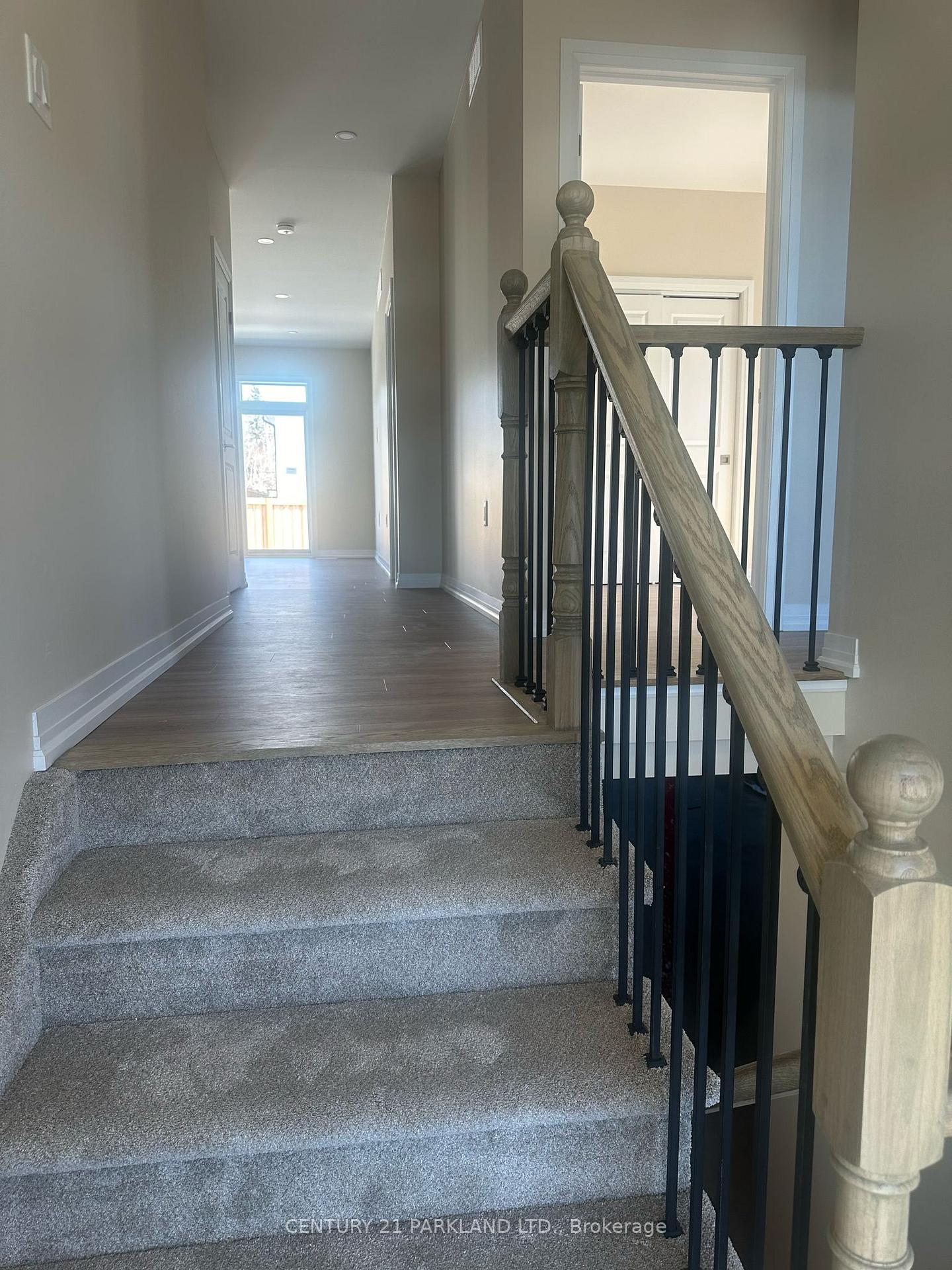 Photo 12 of 50 Summit Crescent, Belleville, Belleville Ward — HOMEH