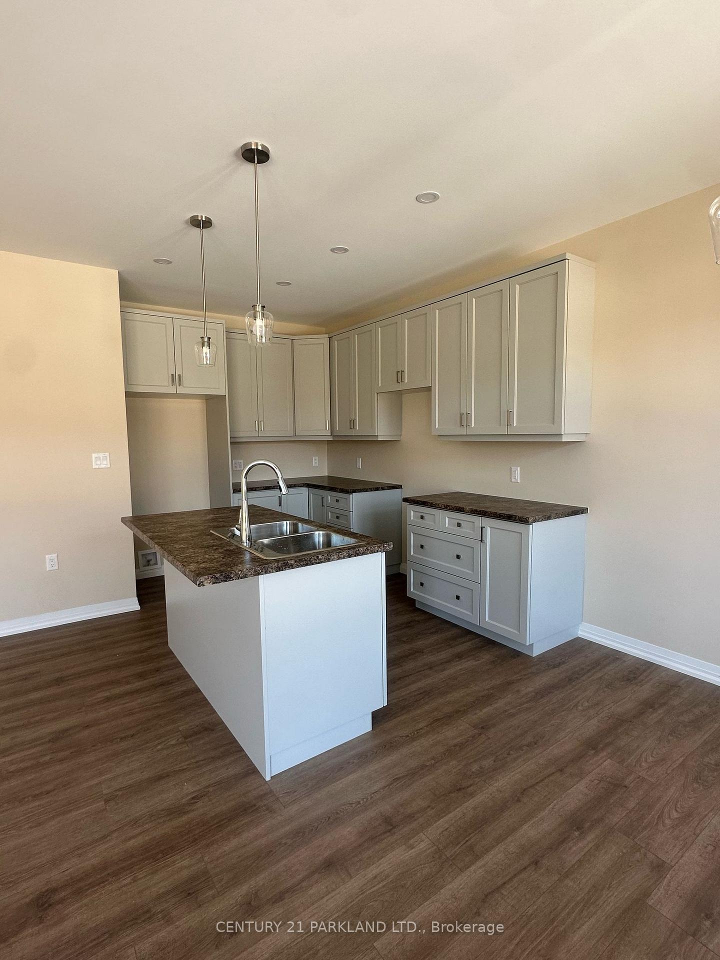 Photo 14 of 50 Summit Crescent, Belleville, Belleville Ward — HOMEH