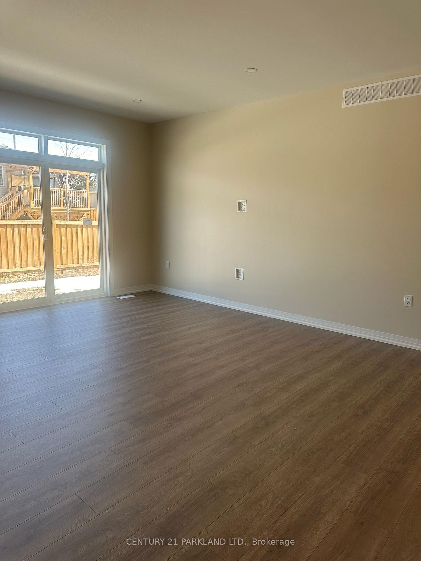 Photo 19 of 50 Summit Crescent, Belleville, Belleville Ward — HOMEH