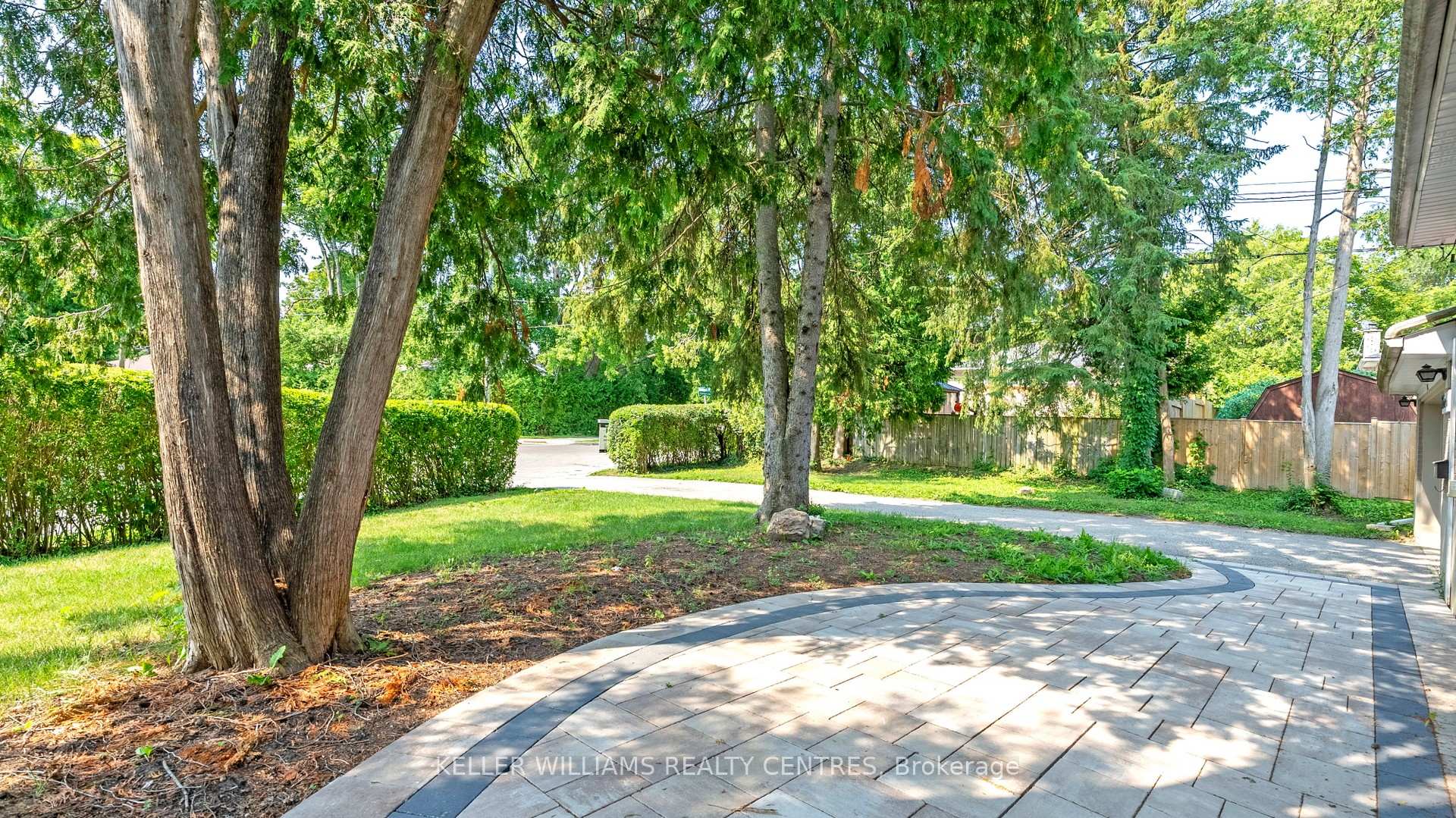 Photo 27 of 14 Algonquin Crescent, Aurora, Aurora Heights — HOMEH