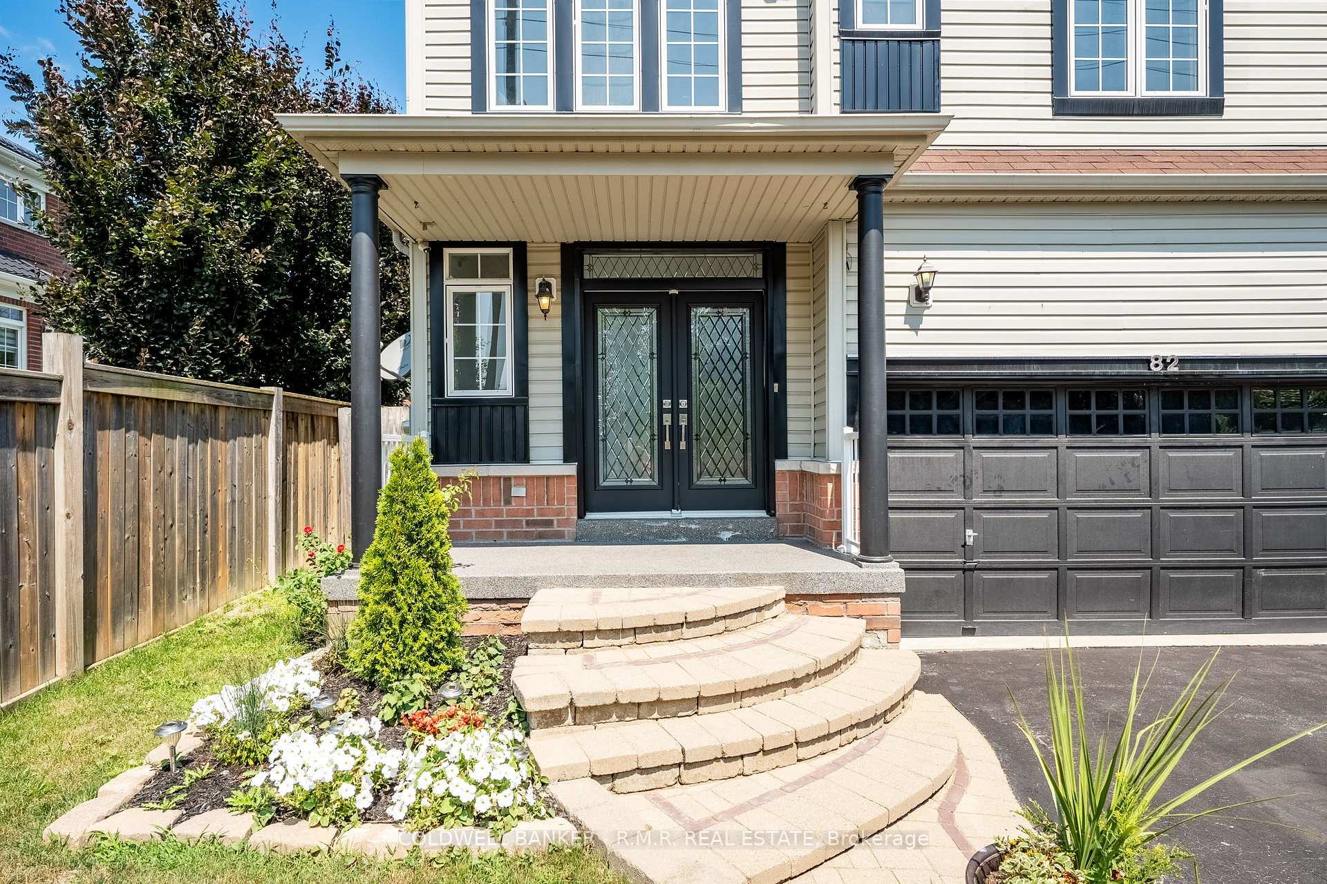 Photo 3 of 82 Vipond Road, Whitby, Brooklin — HOMEH