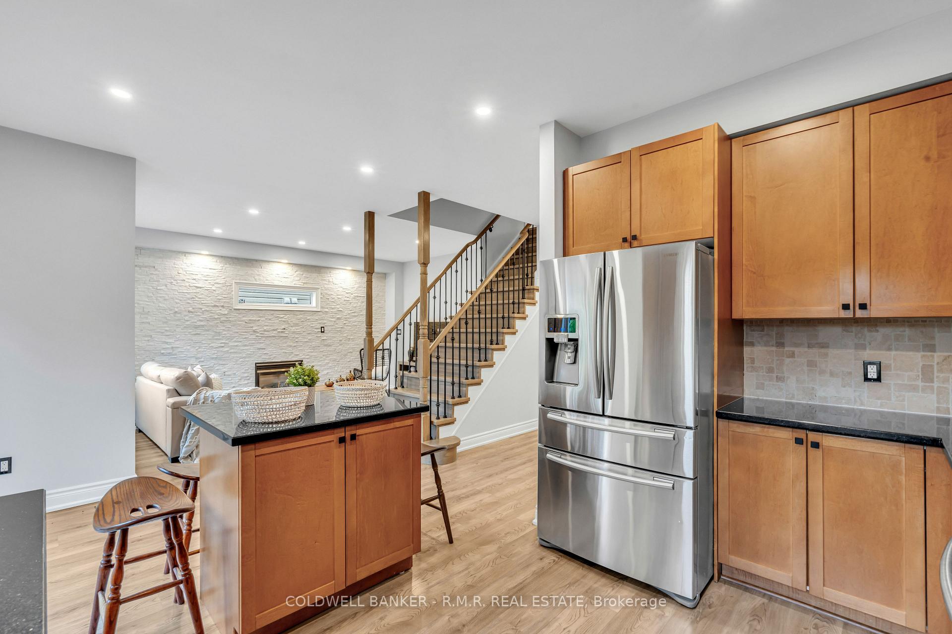 Photo 15 of 82 Vipond Road, Whitby, Brooklin — HOMEH