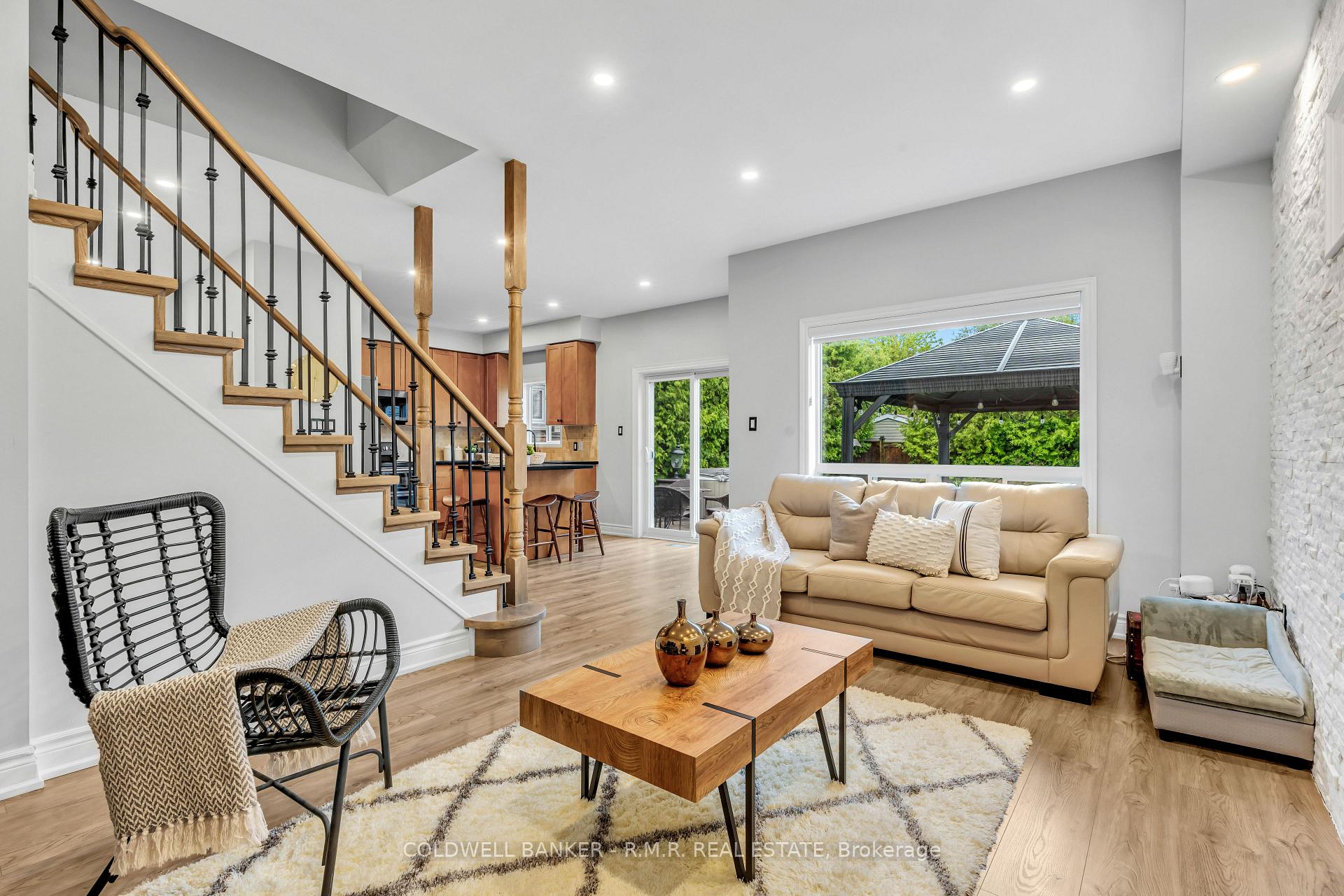 Photo 18 of 82 Vipond Road, Whitby, Brooklin — HOMEH