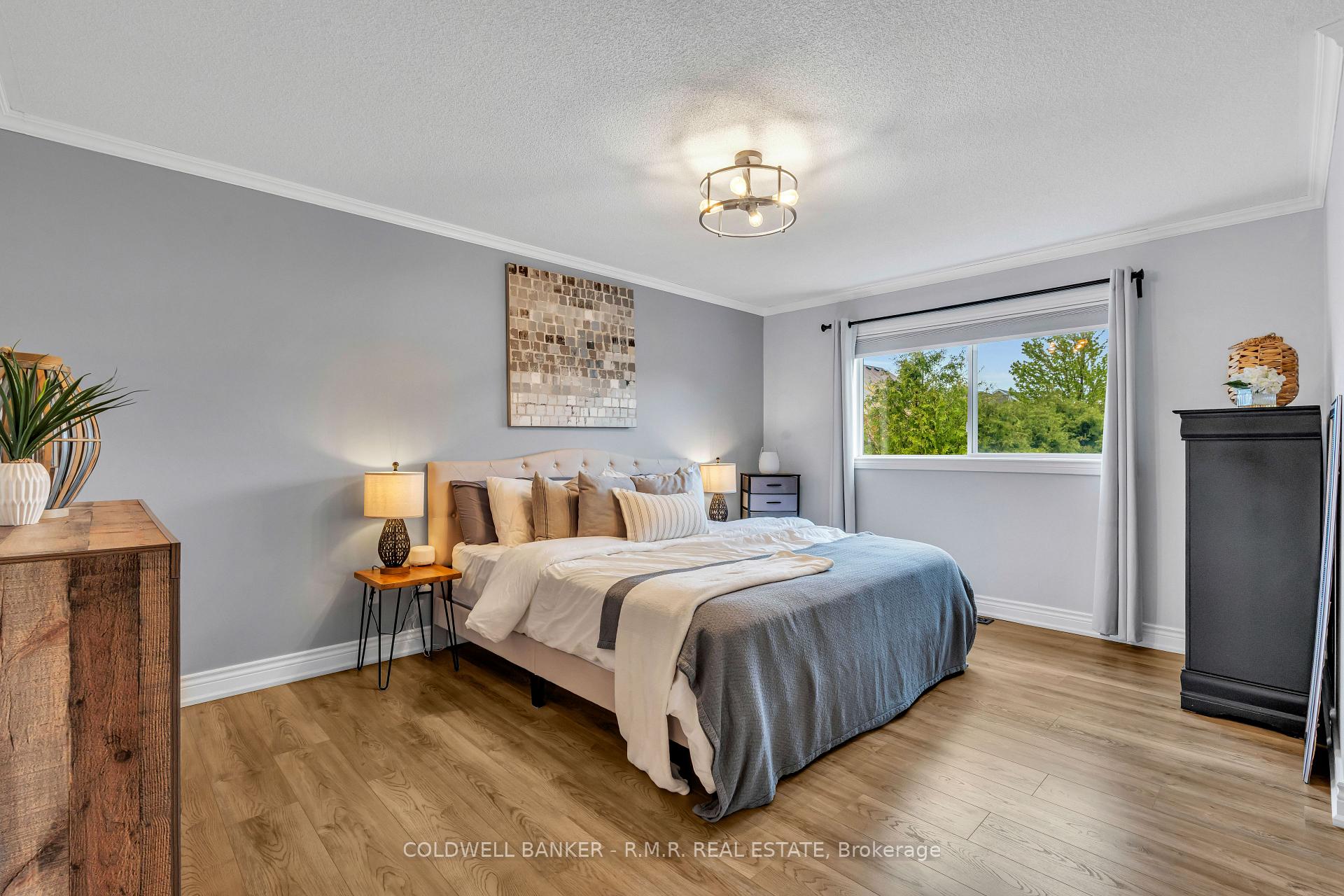 Photo 19 of 82 Vipond Road, Whitby, Brooklin — HOMEH