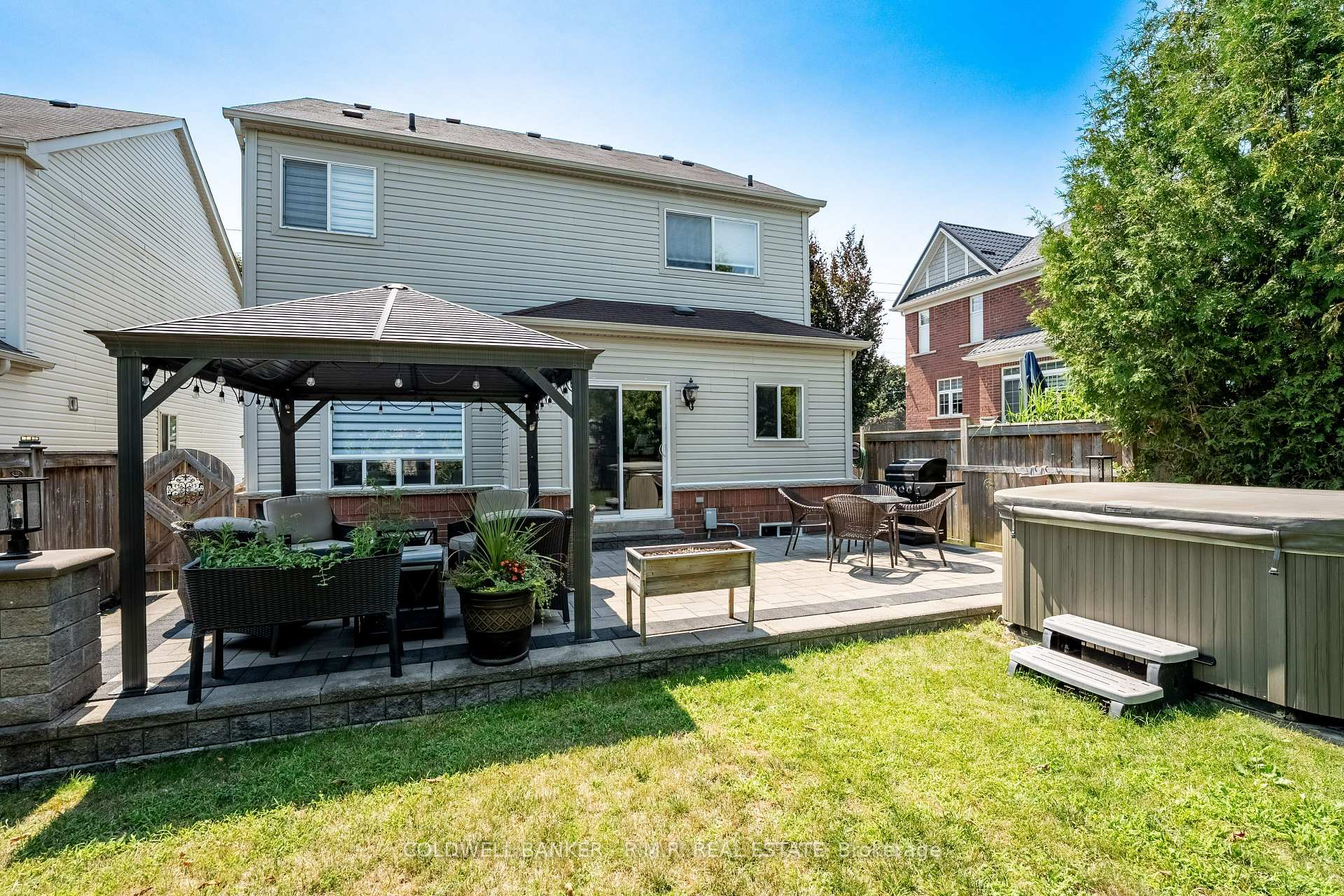 Photo 36 of 82 Vipond Road, Whitby, Brooklin — HOMEH