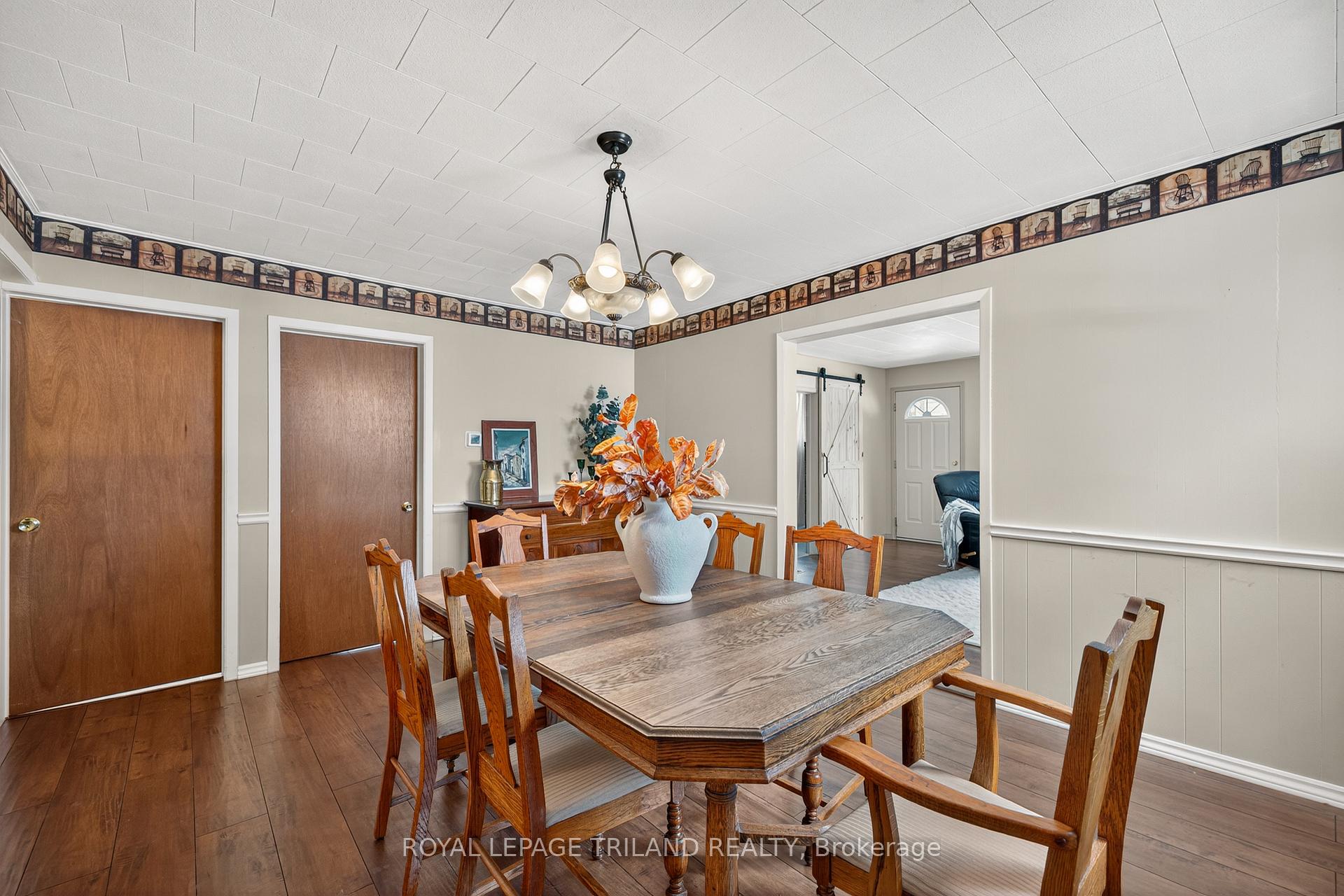 Photo 33 of 16 Clarence Street, Aylmer — HOMEH
