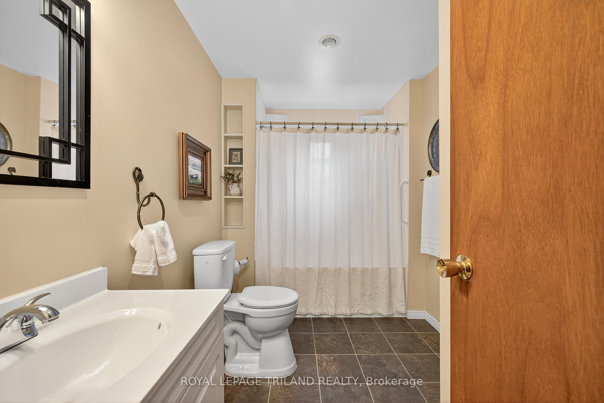 Photo 28 of 16 Clarence Street, Aylmer — HOMEH