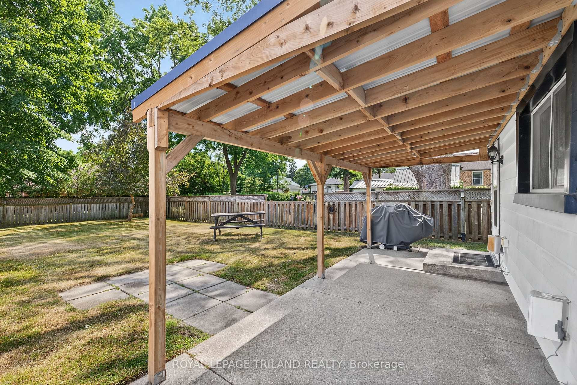 Photo 36 of 16 Clarence Street, Aylmer — HOMEH