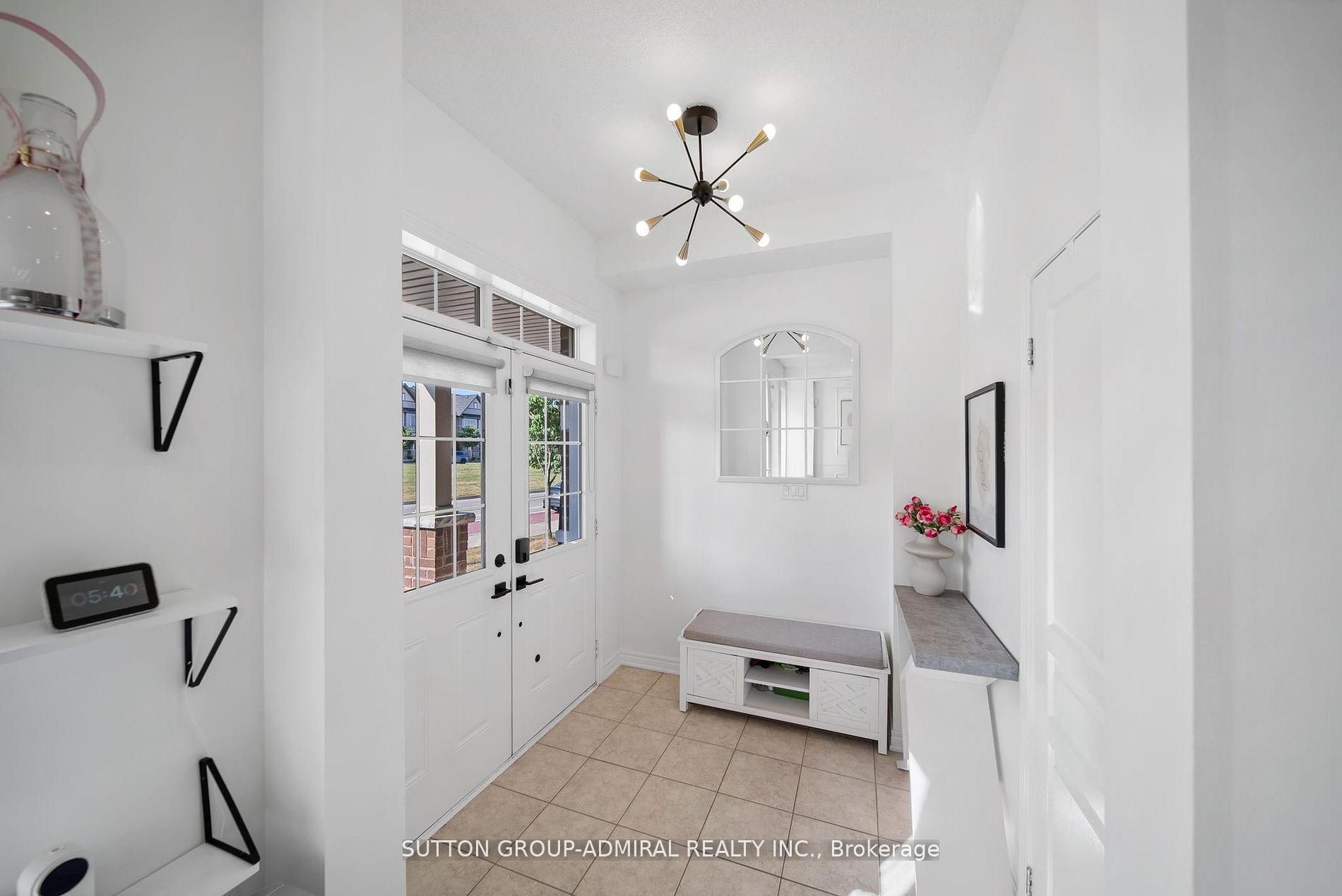 Photo 2 of 49 East's Corners Boulevard, Vaughan, Kleinburg — HOMEH