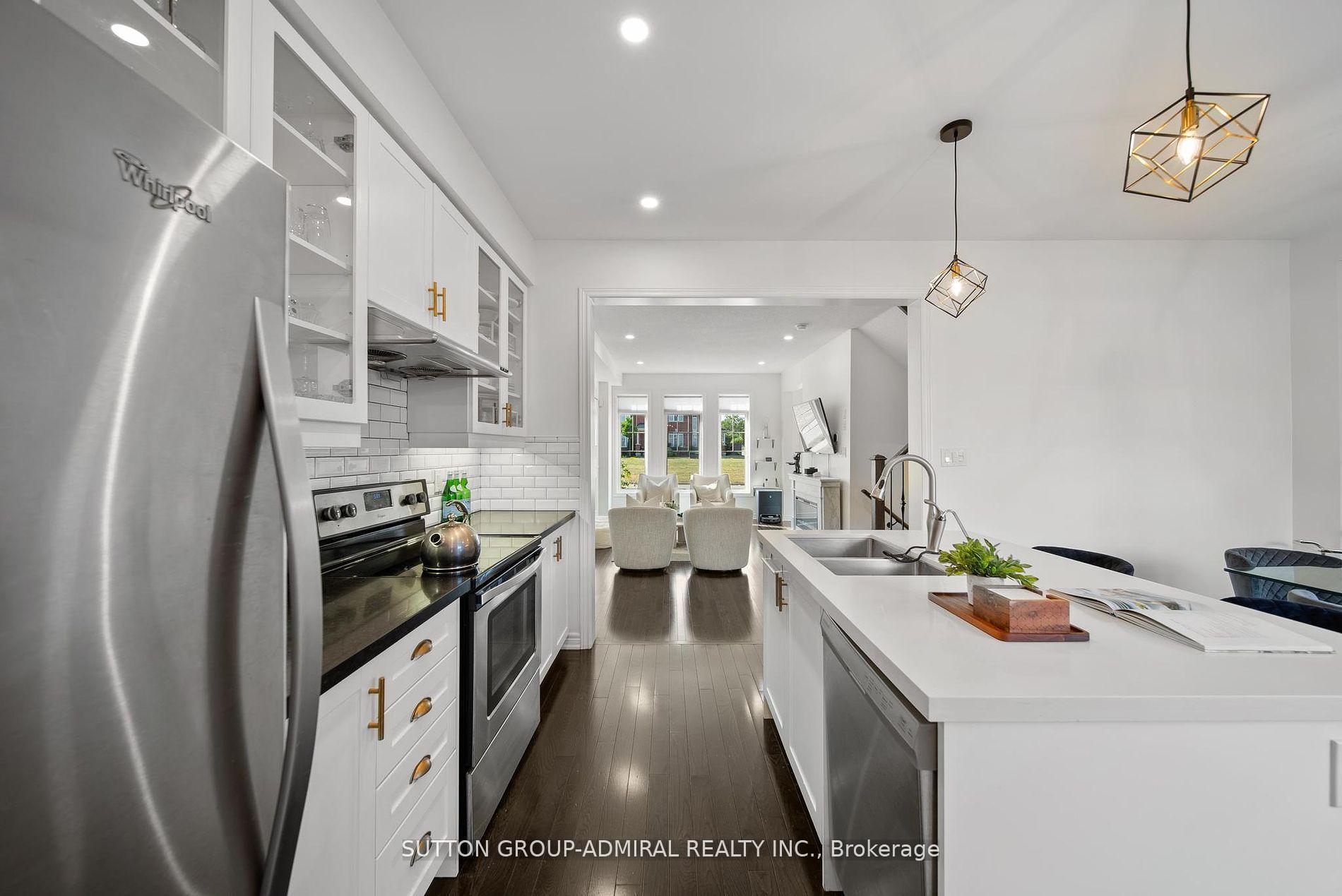 Photo 9 of 49 East's Corners Boulevard, Vaughan, Kleinburg — HOMEH