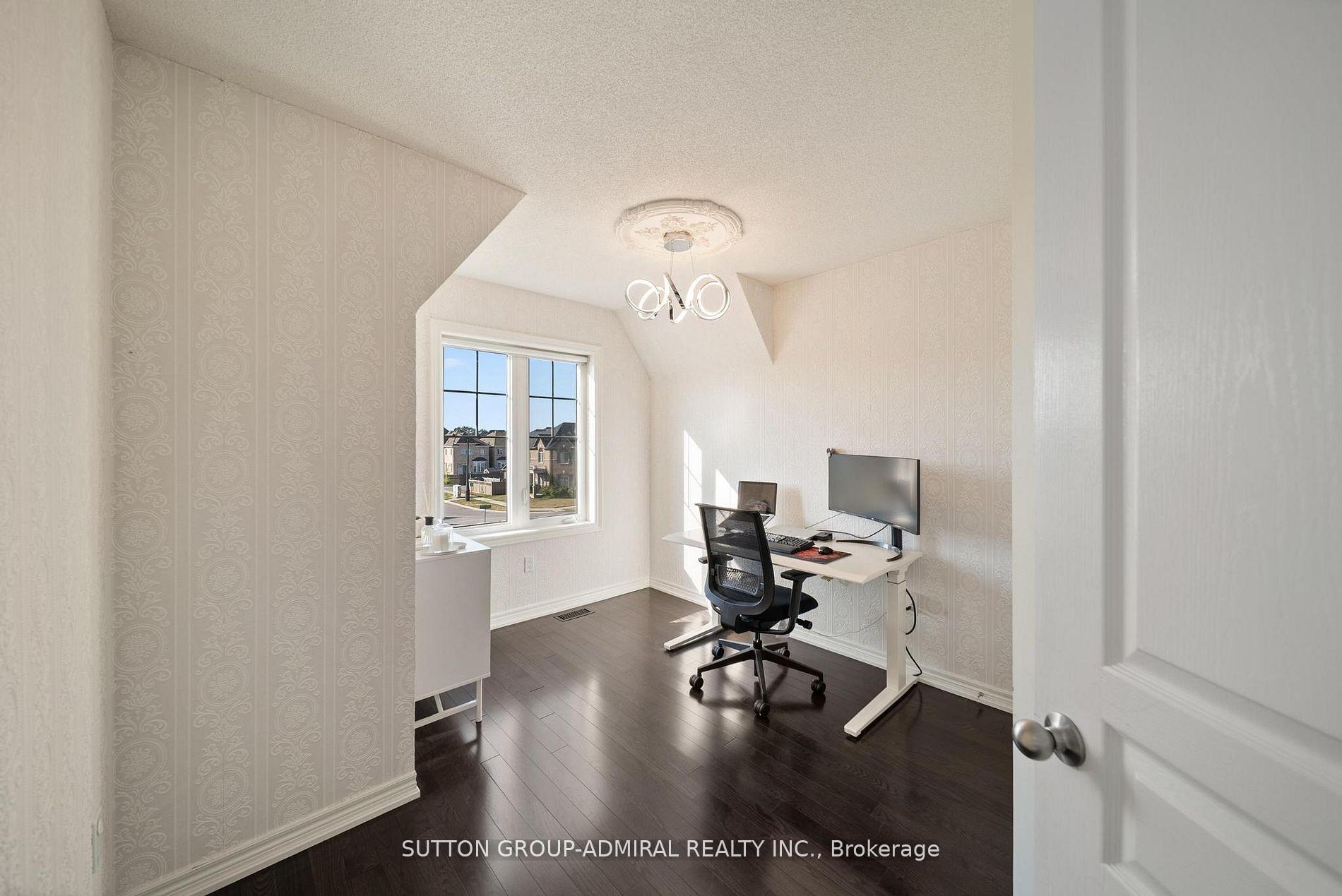 Photo 22 of 49 East's Corners Boulevard, Vaughan, Kleinburg — HOMEH