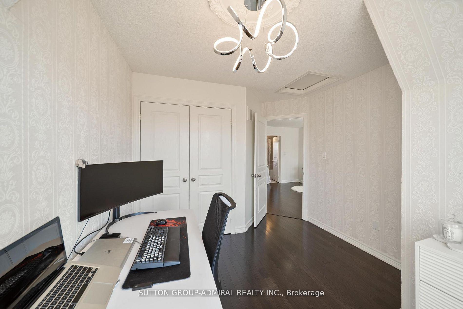 Photo 23 of 49 East's Corners Boulevard, Vaughan, Kleinburg — HOMEH