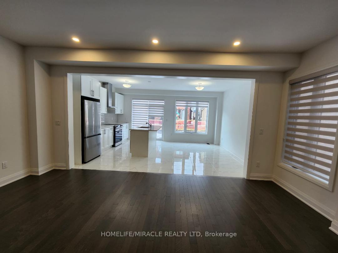Photo 12 of 39 Dorian Drive, Whitby, Rural Whitby — HOMEH