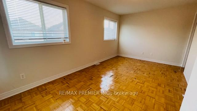 Photo 10 of 33 Windward Crescent, Vaughan, Vellore Village — HOMEH