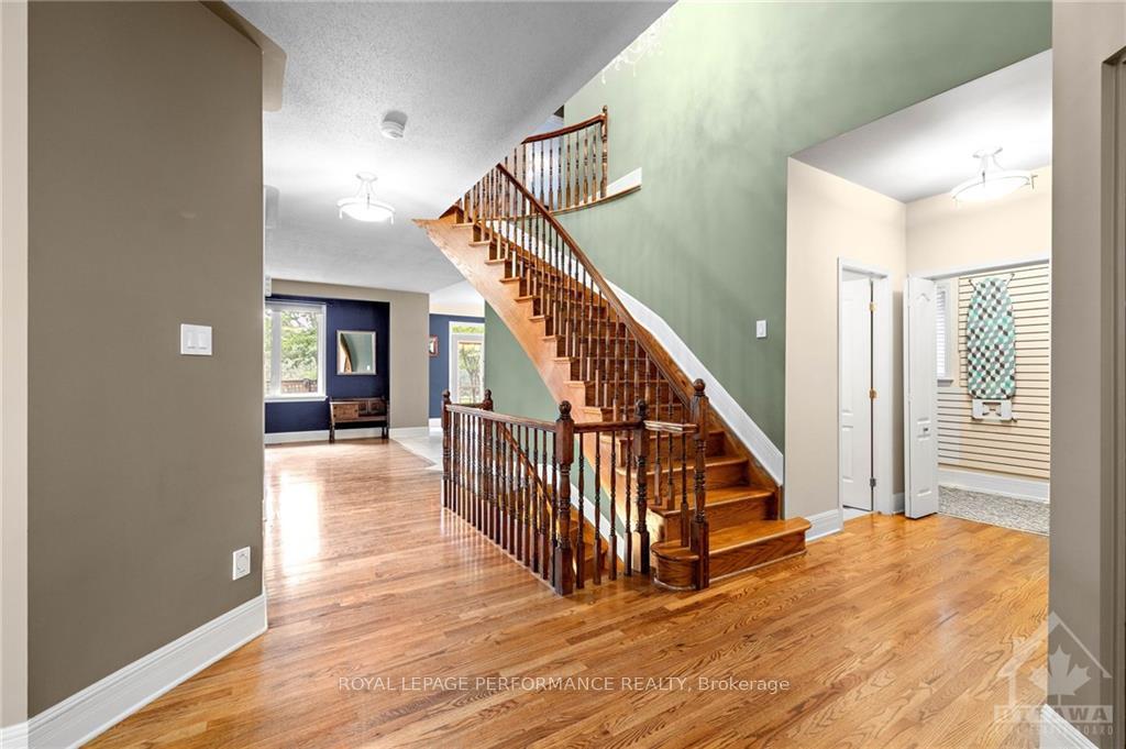 Photo 2 of 315 Smyth Road, Ottawa, Riverview Park — HOMEH