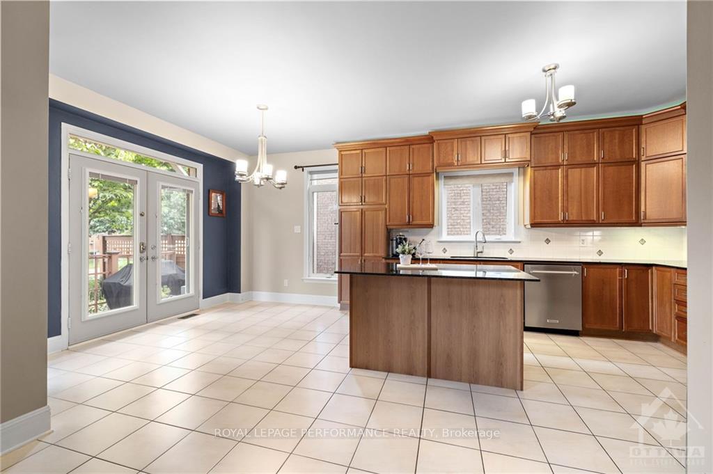 Photo 7 of 315 Smyth Road, Ottawa, Riverview Park — HOMEH