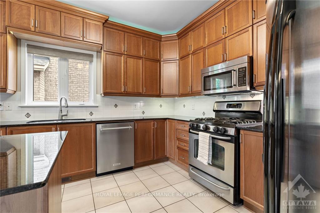 Photo 9 of 315 Smyth Road, Ottawa, Riverview Park — HOMEH
