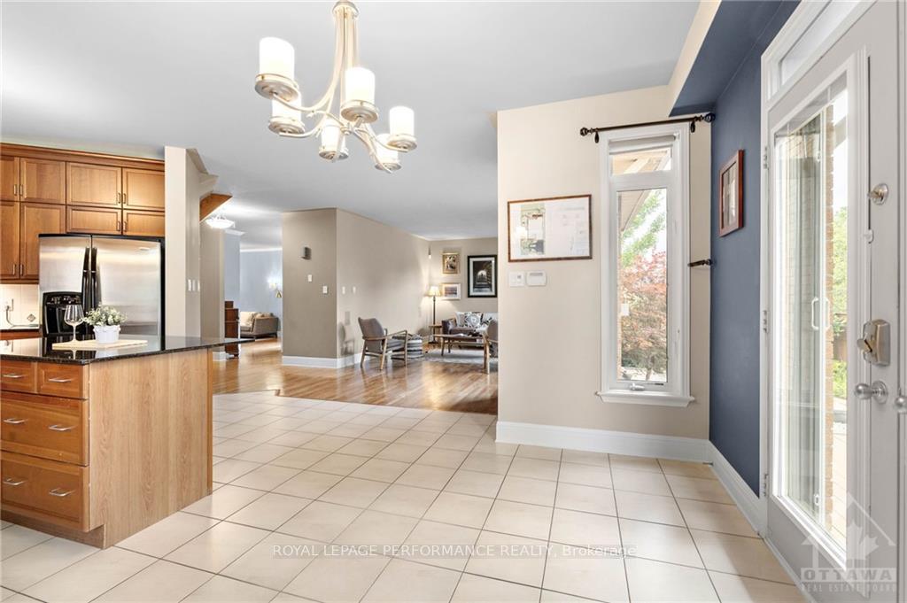 Photo 11 of 315 Smyth Road, Ottawa, Riverview Park — HOMEH