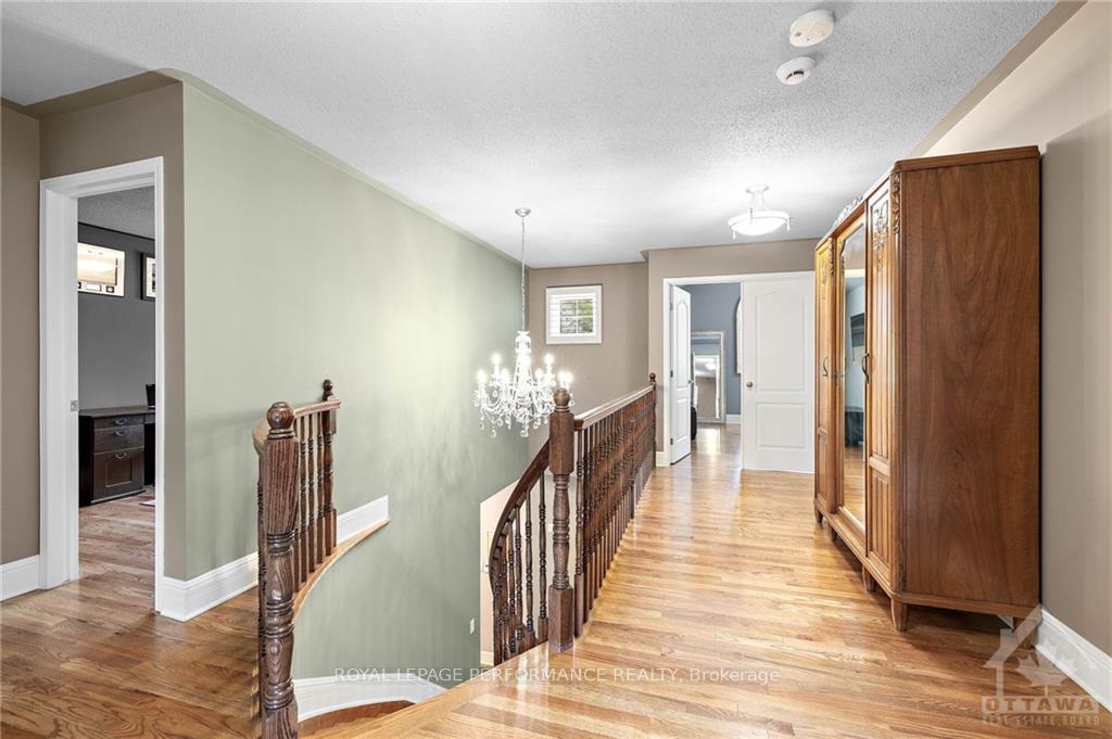 Photo 17 of 315 Smyth Road, Ottawa, Riverview Park — HOMEH