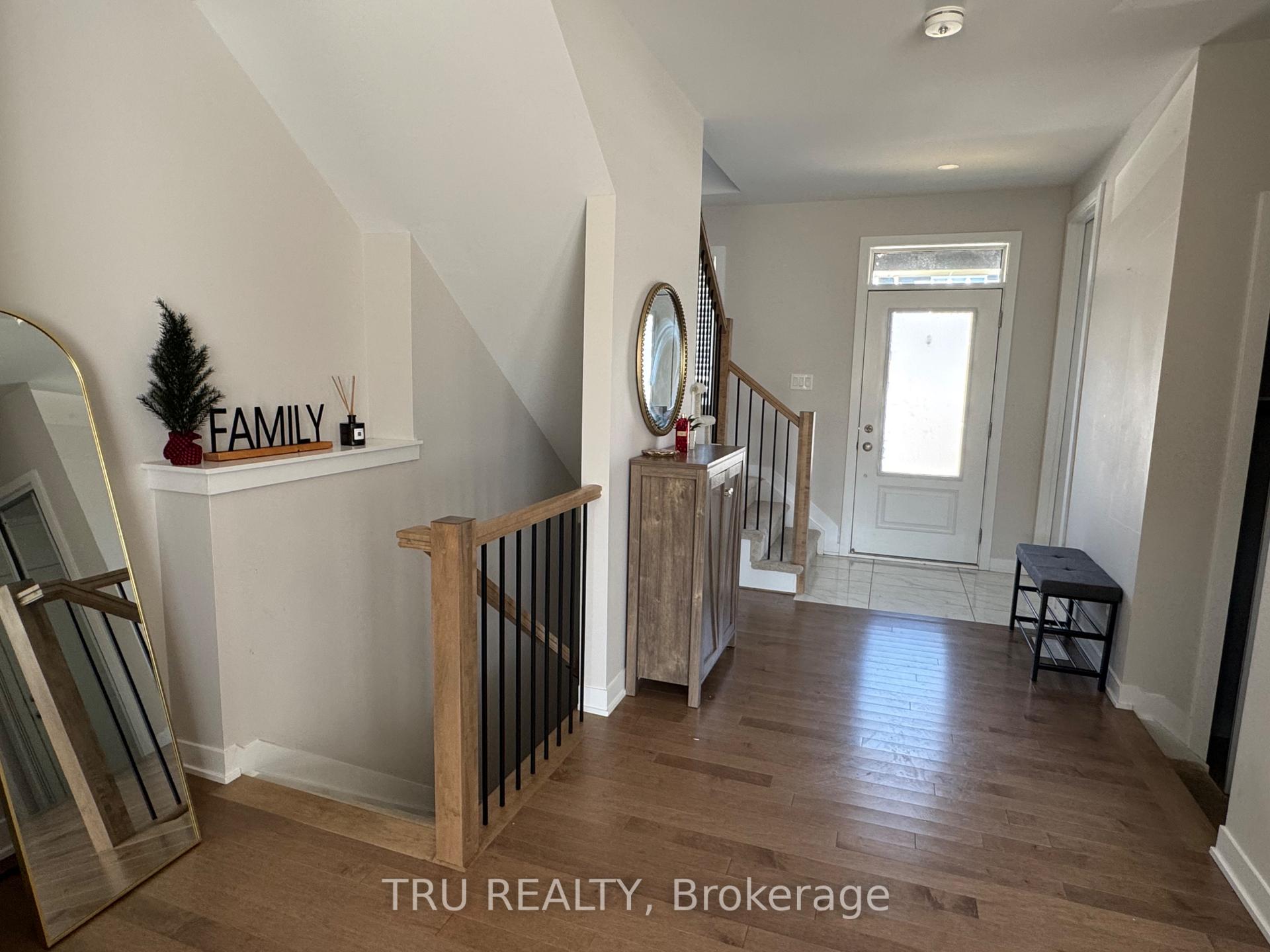 Photo 2 of 736 Eminence Street, Ottawa, Barrhaven - Half Moon Bay — HOMEH