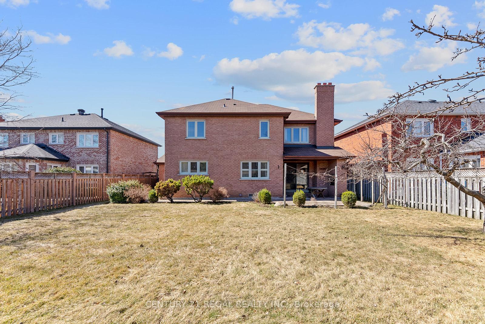 Photo 7 of 137 Fifth Avenue, Vaughan, East Woodbridge — HOMEH