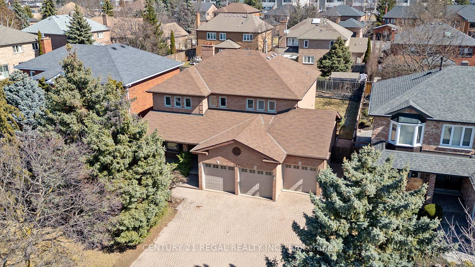 Photo 10 of 137 Fifth Avenue, Vaughan, East Woodbridge — HOMEH