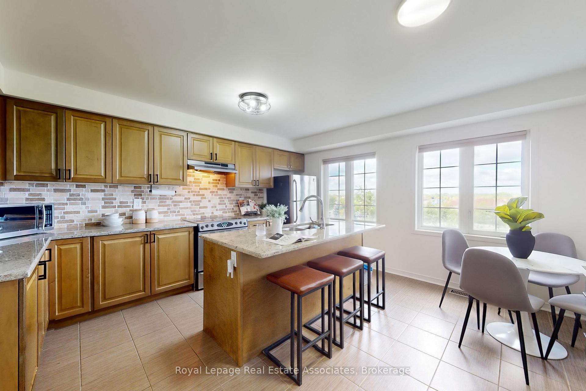 Photo 41 of 6 Benjamin Way, Whitby, Blue Grass Meadows — HOMEH
