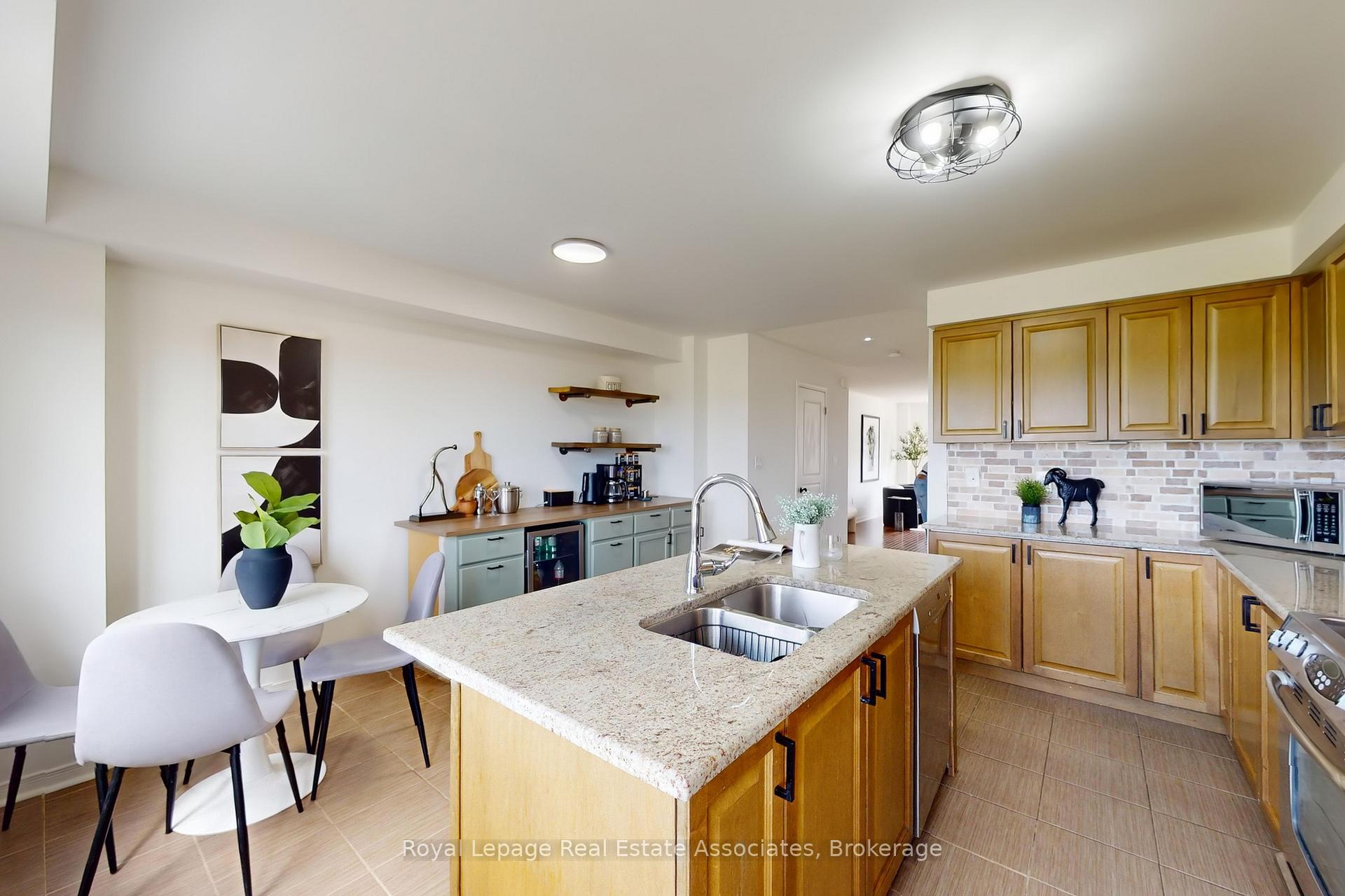Photo 44 of 6 Benjamin Way, Whitby, Blue Grass Meadows — HOMEH