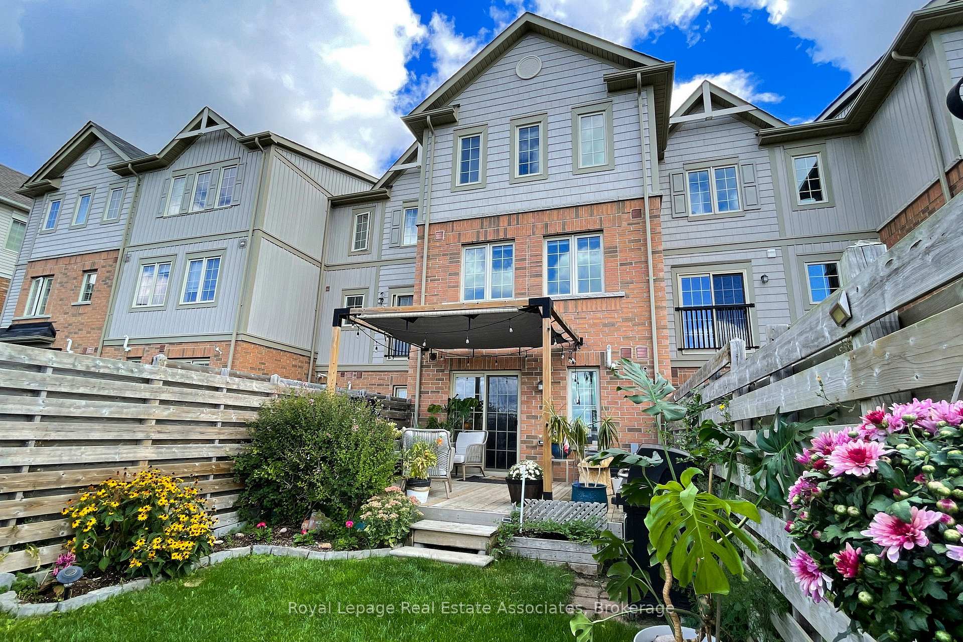 Photo 94 of 6 Benjamin Way, Whitby, Blue Grass Meadows — HOMEH