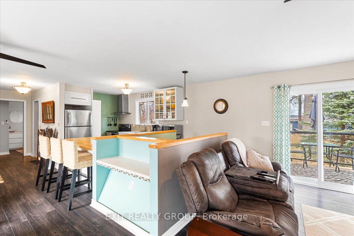 Photo 6 of 17 Lodge Road, Quinte West, Murray Ward — HOMEH