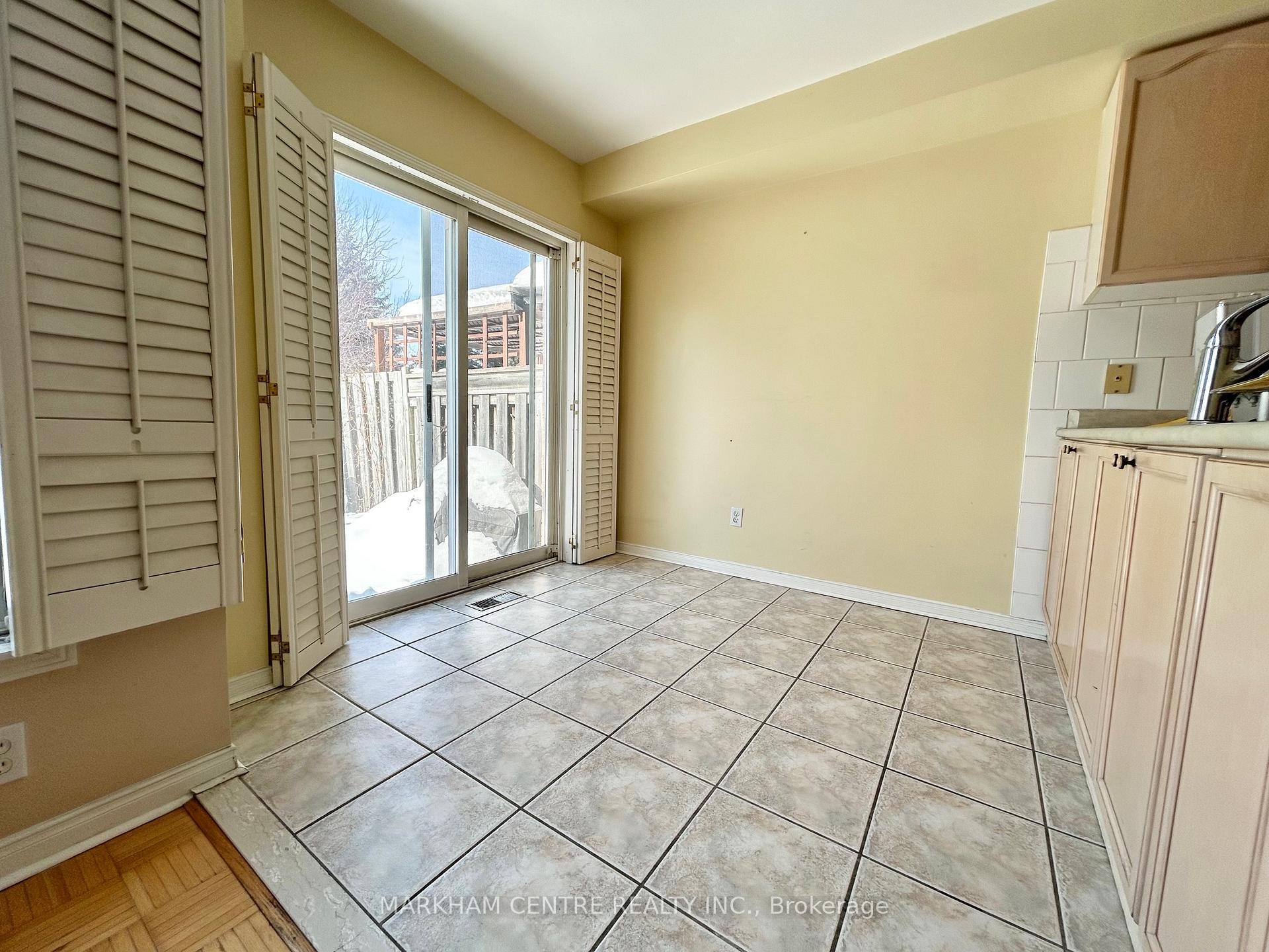 Photo 4 of 148 Deepsprings Crescent, Vaughan, Vellore Village — HOMEH