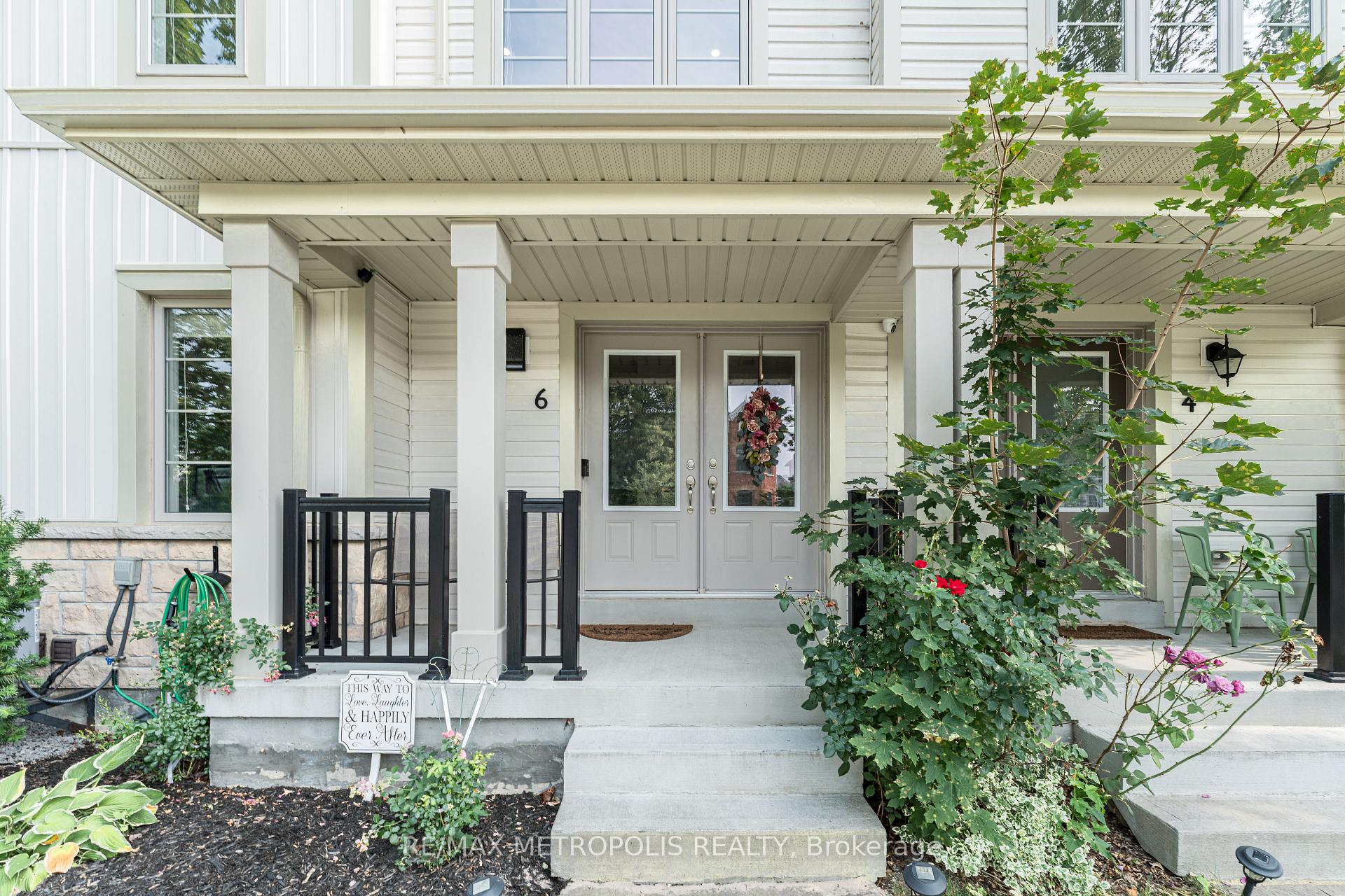 Photo 3 of 6 Cornerside Way, Whitby, Brooklin — HOMEH