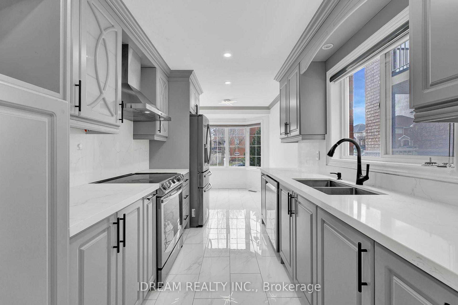 Photo 6 of 11 Alanno Way, Vaughan, Sonoma Heights — HOMEH