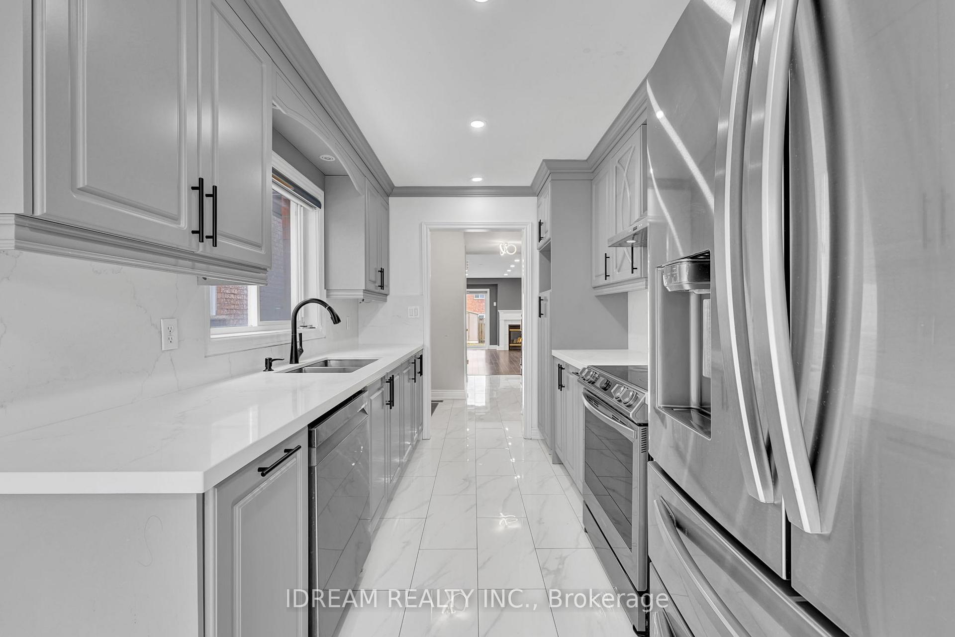 Photo 7 of 11 Alanno Way, Vaughan, Sonoma Heights — HOMEH