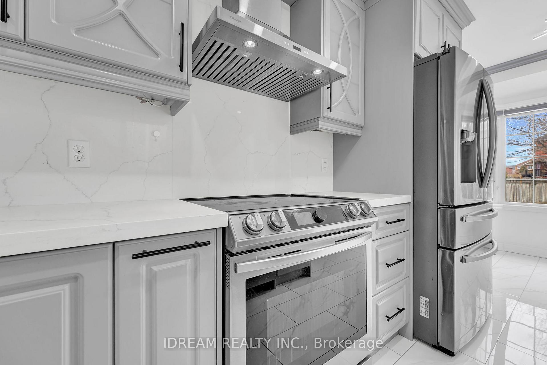 Photo 10 of 11 Alanno Way, Vaughan, Sonoma Heights — HOMEH