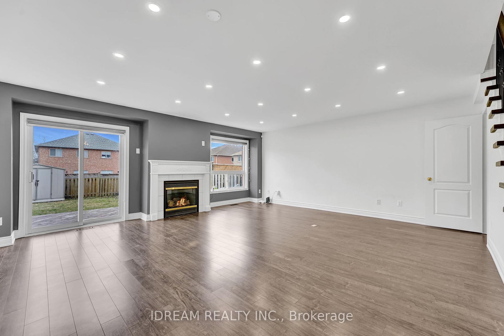 Photo 16 of 11 Alanno Way, Vaughan, Sonoma Heights — HOMEH