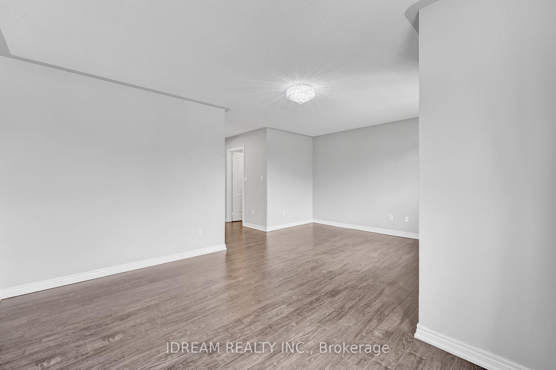 Photo 23 of 11 Alanno Way, Vaughan, Sonoma Heights — HOMEH