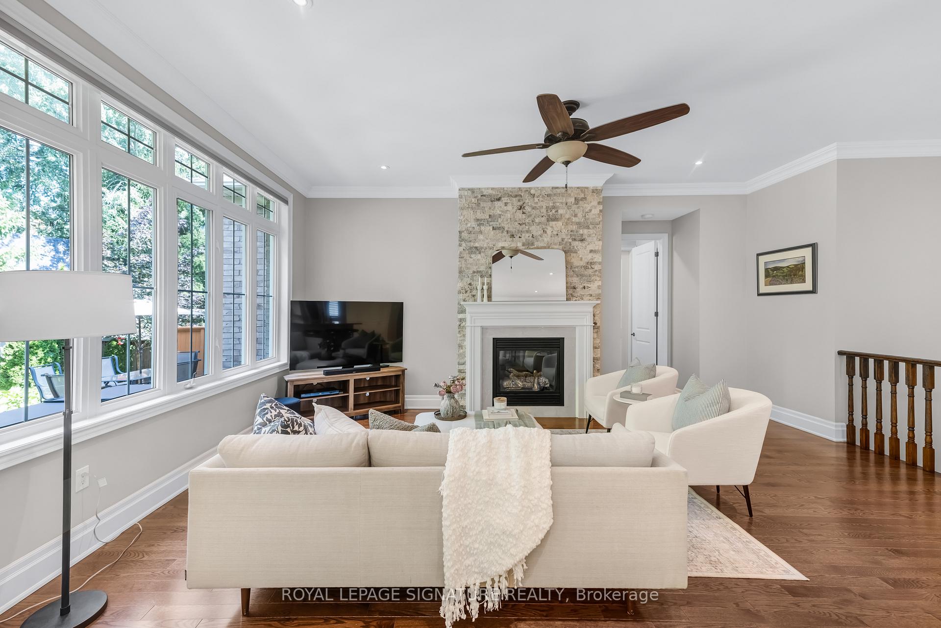 Photo 3 of 55 Montana Crescent, Whitby, Brooklin — HOMEH