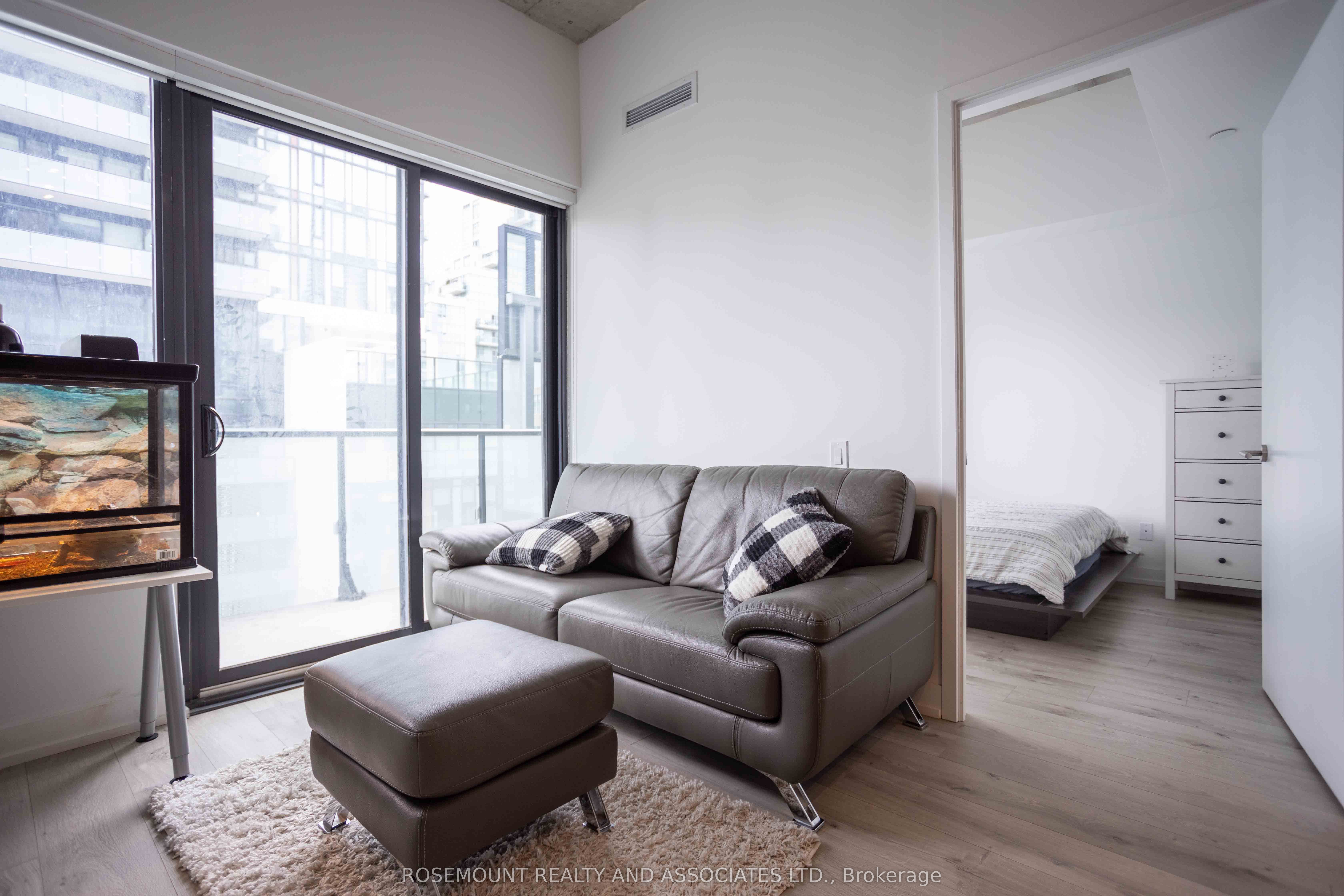 Photo 44 of Unit 712, 161 Roehampton Avenue, Toronto, Mount Pleasant West — HOMEH