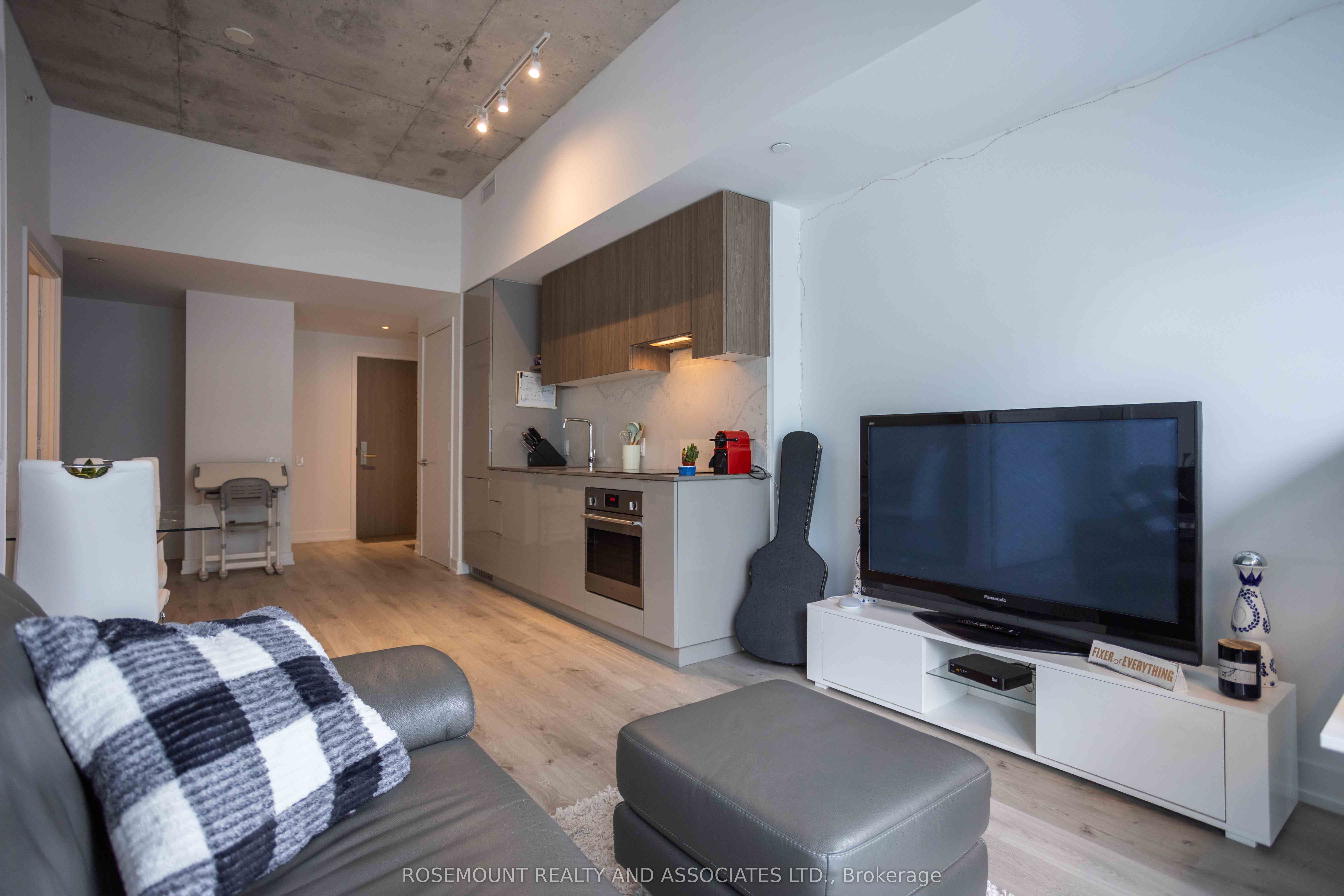 Photo 46 of Unit 712, 161 Roehampton Avenue, Toronto, Mount Pleasant West — HOMEH