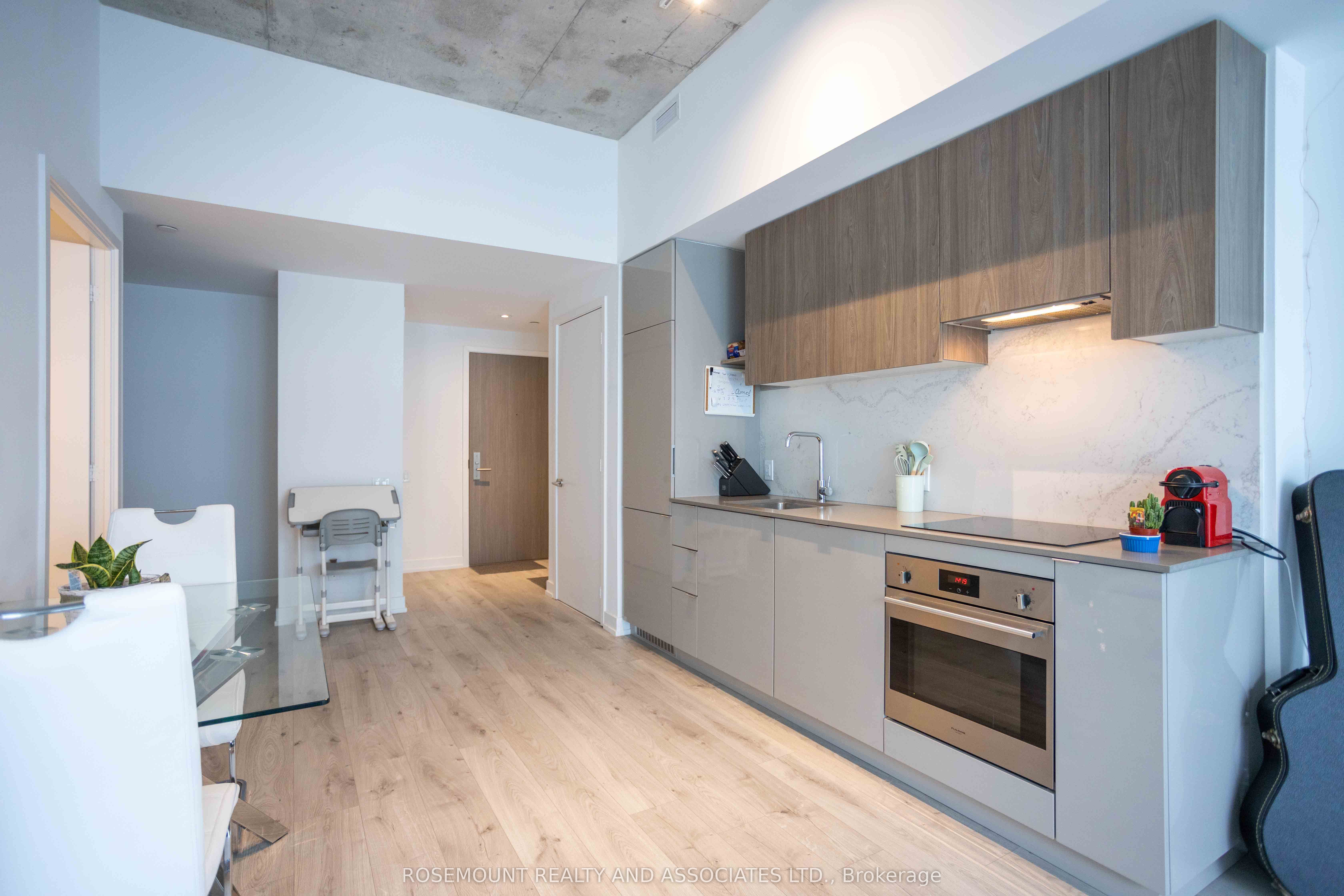 Photo 48 of Unit 712, 161 Roehampton Avenue, Toronto, Mount Pleasant West — HOMEH