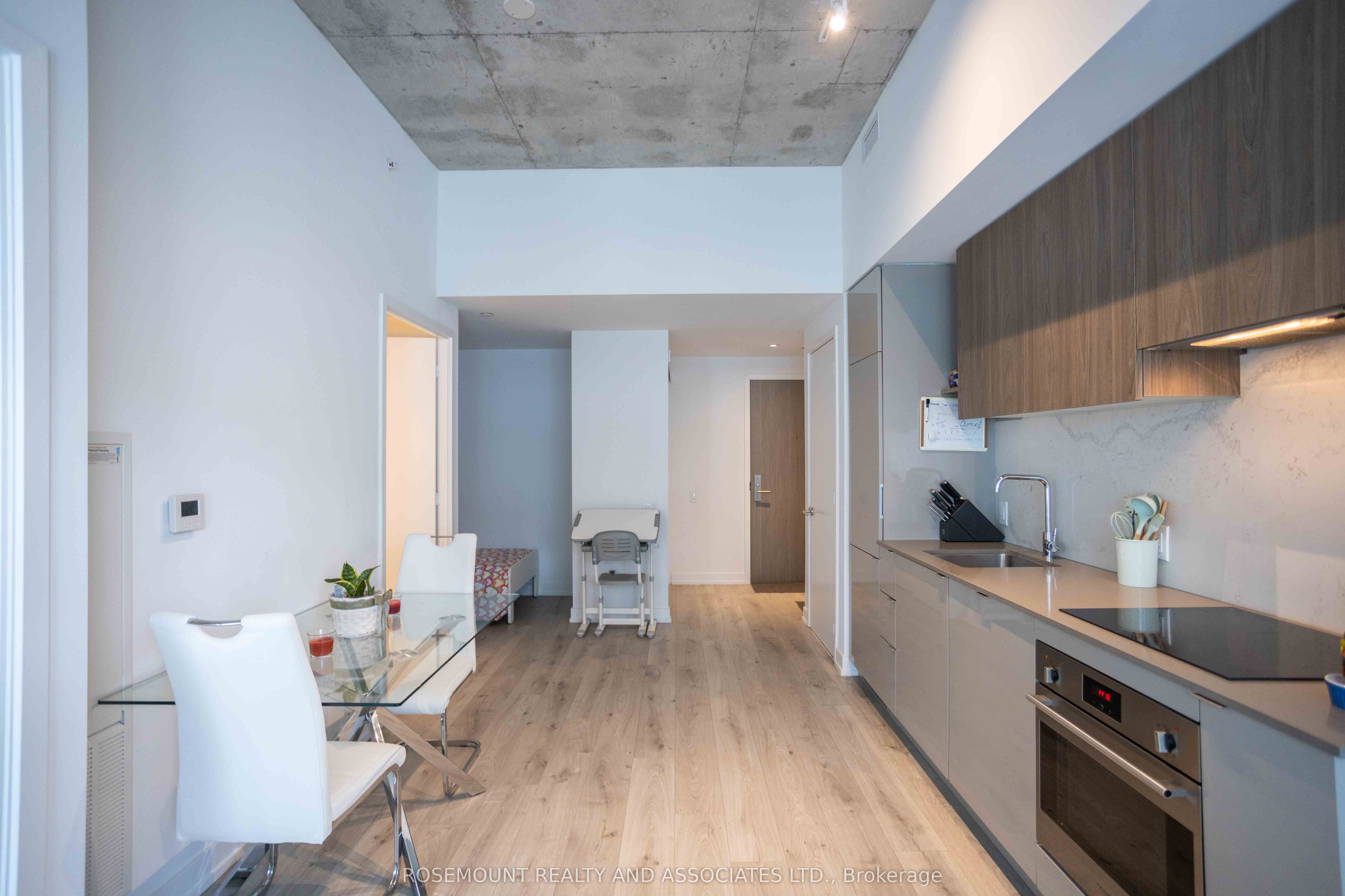 Photo 47 of Unit 712, 161 Roehampton Avenue, Toronto, Mount Pleasant West — HOMEH