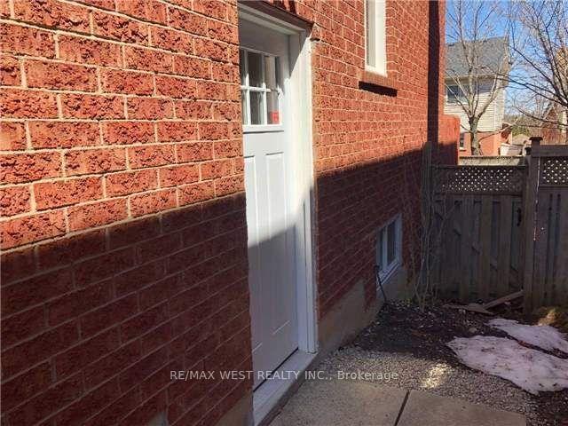 Photo 2 of Unit Bsmt, 34 Clune Place, Whitby, Pringle Creek — HOMEH